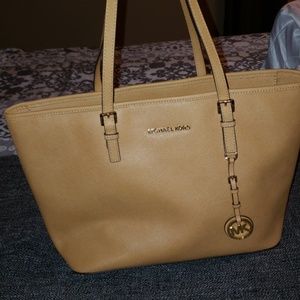 Michael Kors Tote